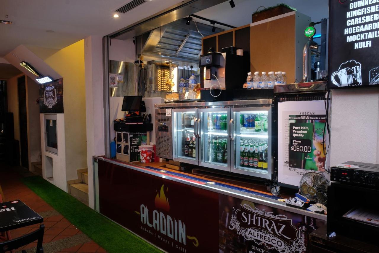 Single Sharing Room And Short Hours Stay At Sandpiper Hotel シンガポール エクステリア 写真